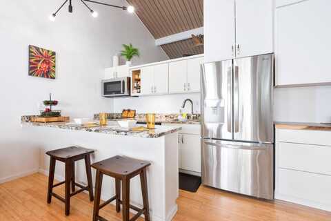78-7039 KAMEHAMEHA III RD, Kailua Kona, HI 96740
