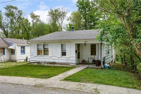617 S LAKE Drive, Independence, MO 64053