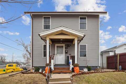 519 NE 30th St, CedarRapids, IA 52402