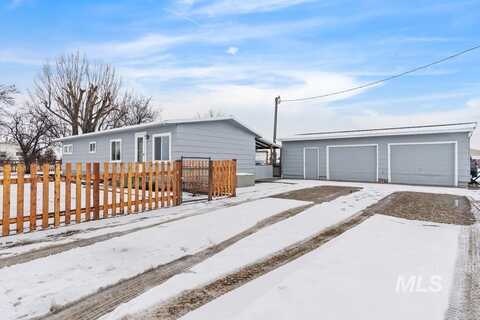 7242 Boise Rd, Fruitland, ID 83619