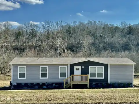 5366 Rutledge Pike, Rutledge, TN 37861