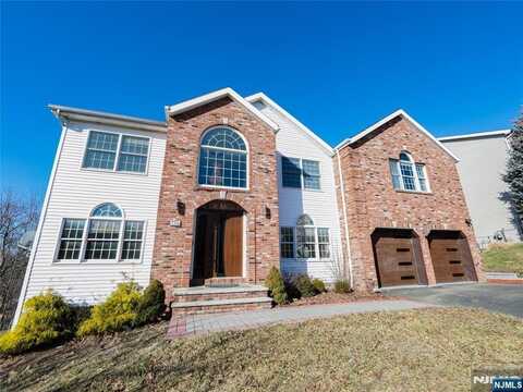 114 Point View Parkway, Wayne, NJ 07470