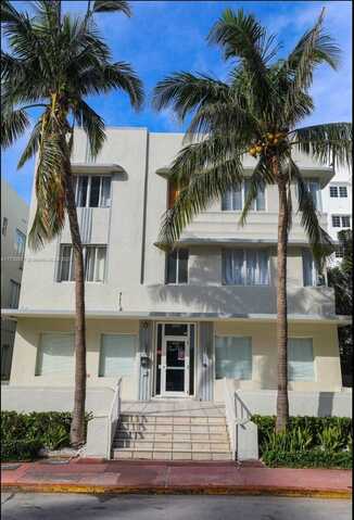 3710 Collins Ave, Miami Beach, FL 33140