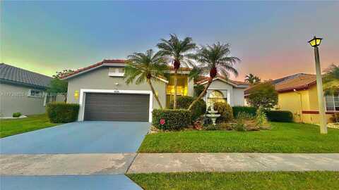 8725 NW 75th Pl, Tamarac, FL 33321