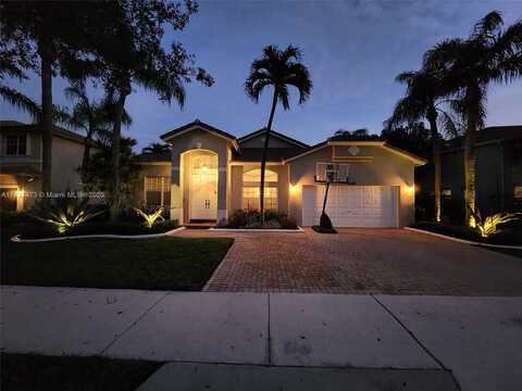4120 Amber Ln, Weston, FL 33331