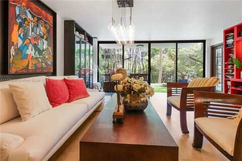 101 Ocean Lane Dr, Key Biscayne, FL 33149