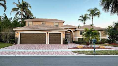 2488 Eagle Run Dr, Weston, FL 33327