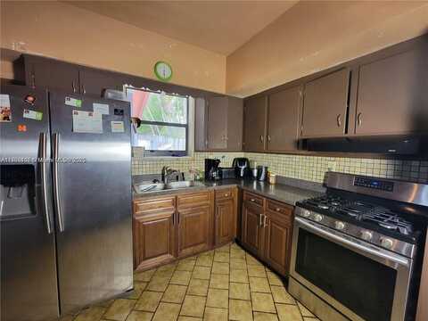 3241 SW 20th Ct, Fort Lauderdale, FL 33312