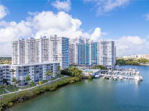 18081 Biscayne Blvd, Aventura, FL 33160