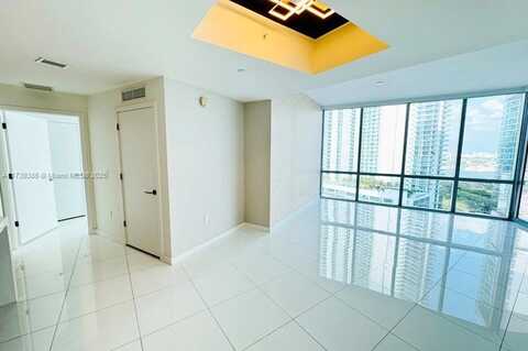 851 NE 1st Ave, Miami, FL 33132