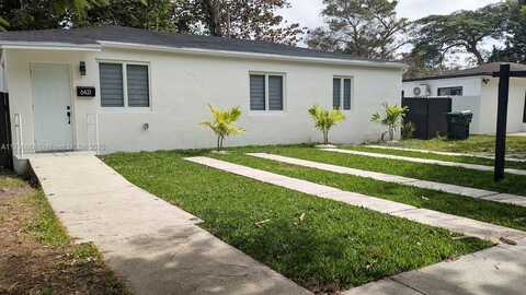 6421 SW 58th Pl, South Miami, FL 33143