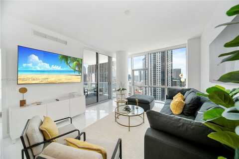 851 NE 1st Ave, Miami, FL 33132