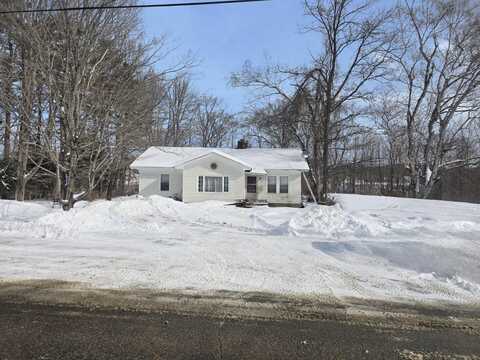 41 Orchard Street, Norway, ME 04268