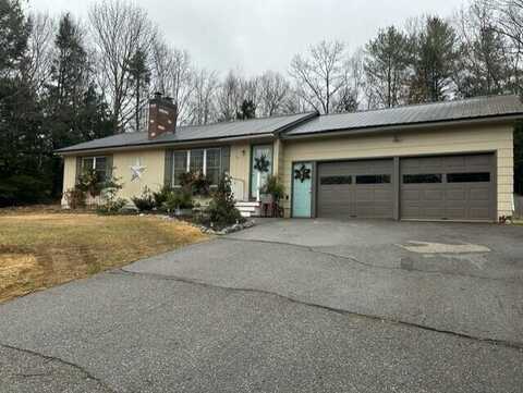 34 Parkview Avenue, Livermore Falls, ME 04254