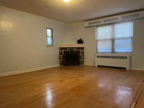 95-12 67 Av, Rego Park, NY 11374