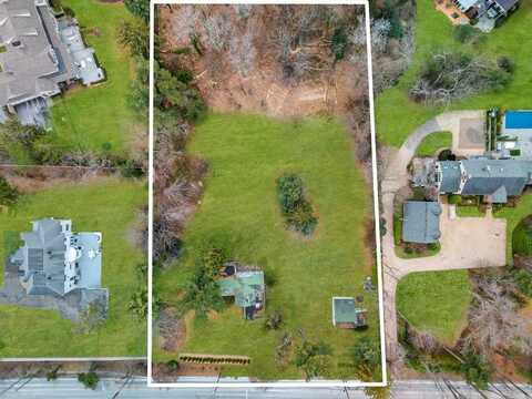 720 Bryant Avenue, Roslyn Harbor, NY 11576