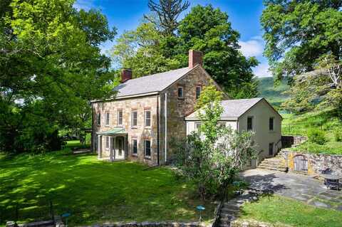 99 Taylor Road, Mountainville, NY 10953