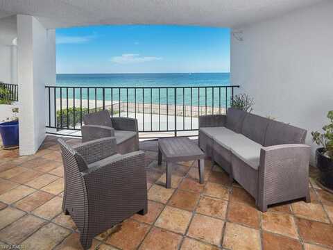 3951 Gulf Shore, NAPLES, FL 34103
