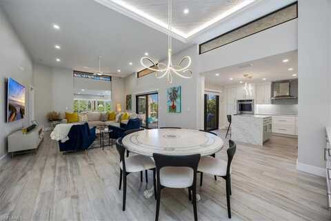 6814 Pelican Bay, NAPLES, FL 34108