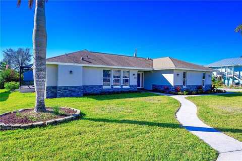 4715 Swordfish, BONITA SPRINGS, FL 34134
