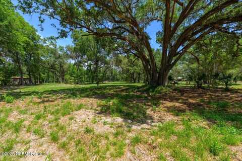 407 WALKER Drive, Interlachen, FL 32148