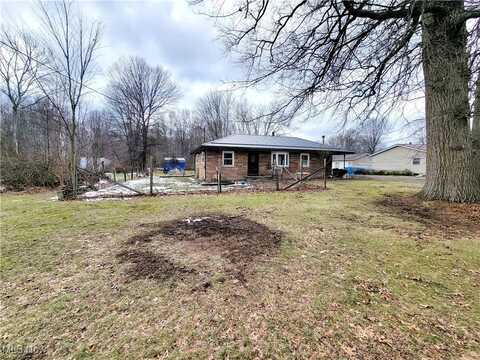 10303 Newell Ledge Road, Garrettsville, OH 44231