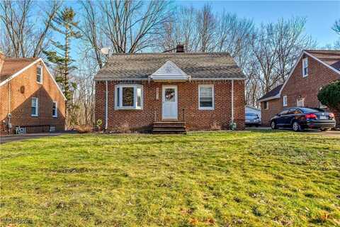 467 Erie Road, Eastlake, OH 44095