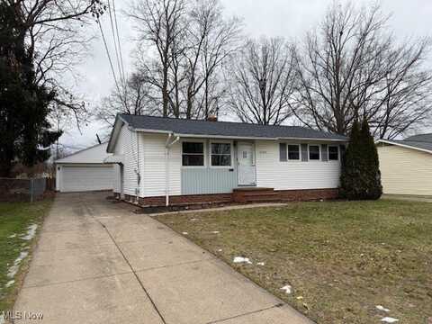 13765 Heatherwood Drive, Brook Park, OH 44142