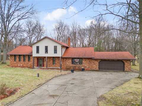 3077 Long Road, Akron, OH 44312