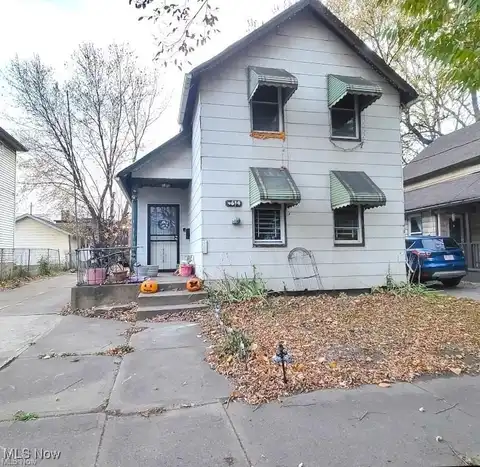 4614 Lester Avenue, Cleveland, OH 44127