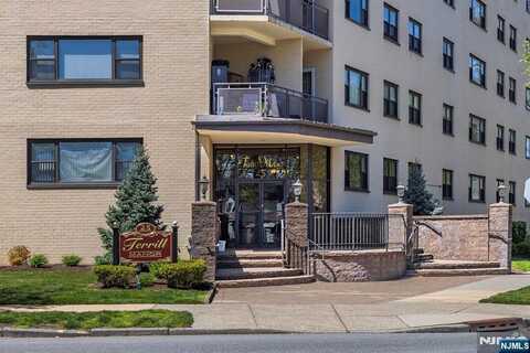 25 Grand Avenue 4E, Hackensack, NJ 07601