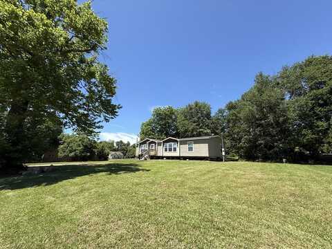 937 7th St, Cushing, TX 75760