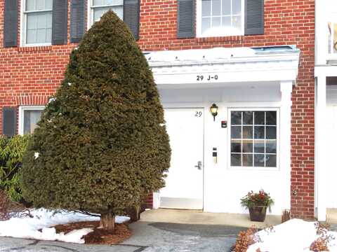 29 Windsor Court, Keene, NH 03431