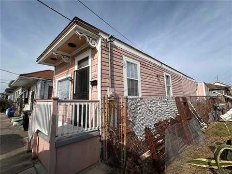 2009 GOVERNOR NICHOLLS Street, New Orleans, LA 70116