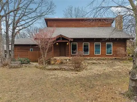 136 N Salt Creek Drive, Mannford, OK 74044