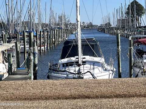 Slip 228 Pecan Grove Marina, Oriental, NC 28571