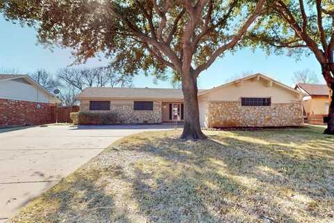 5409 Roberta Drive, North Richland Hills, TX 76180