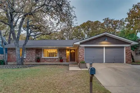 1109 Forest Oaks Lane, Hurst, TX 76053