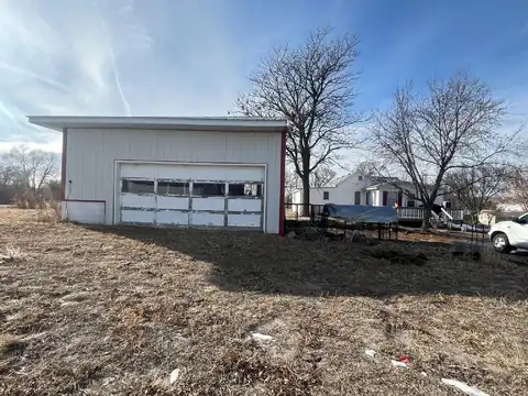 216 W. Nebraska Ave., Cody, NE 69211