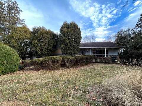 955 Buck Rd, Southampton, PA 18966