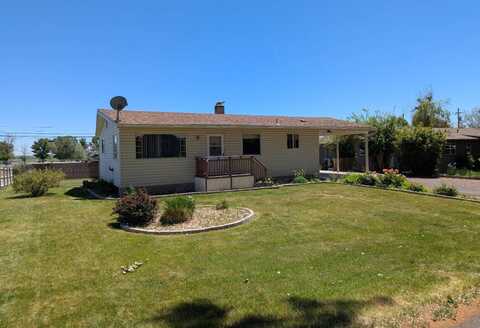 331 N Quincy Ave, Hines, OR 97738