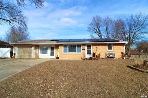 1513 TENNELL Road, Pekin, IL 61554