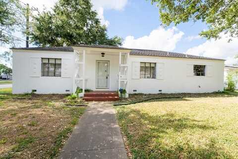 1024 E Main St., SINTON, TX 78387