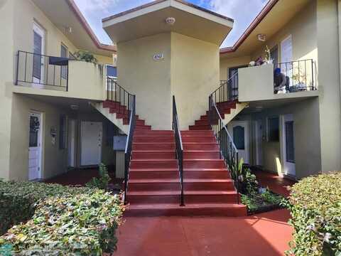 18562 NE 18th Ave, Miami, FL 33179