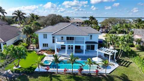 266 Riverway Drive, Vero Beach, FL 32963