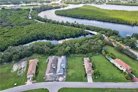 131 SE Via Bisento, Port Saint Lucie, FL 34952