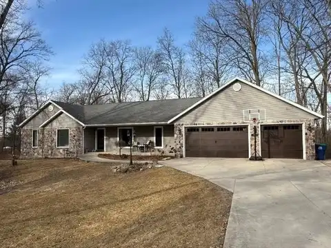 W7975 THOMASWOOD Trail, FOND DU LAC, WI 54937