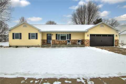 4411 Heartland Drive W, Eau Claire, WI 54701