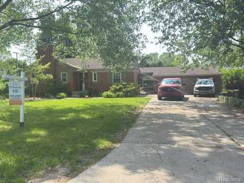 24530 HICKORY Drive, Grosse Ile, MI 48138