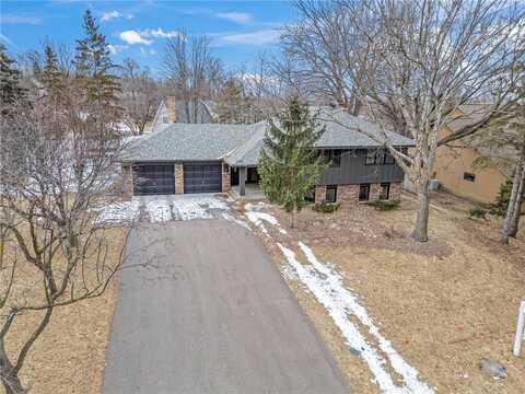 1486 Briarknoll Drive, Arden Hills, MN 55112